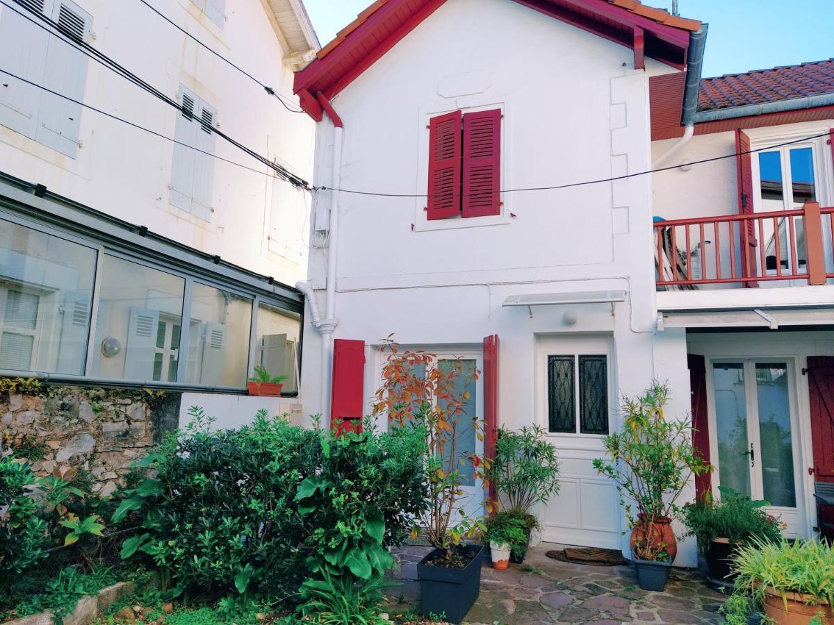 Lalanne Btz, Duplex Jardinet Pres De La Plage เบียริตซ์ ภายนอก รูปภาพ